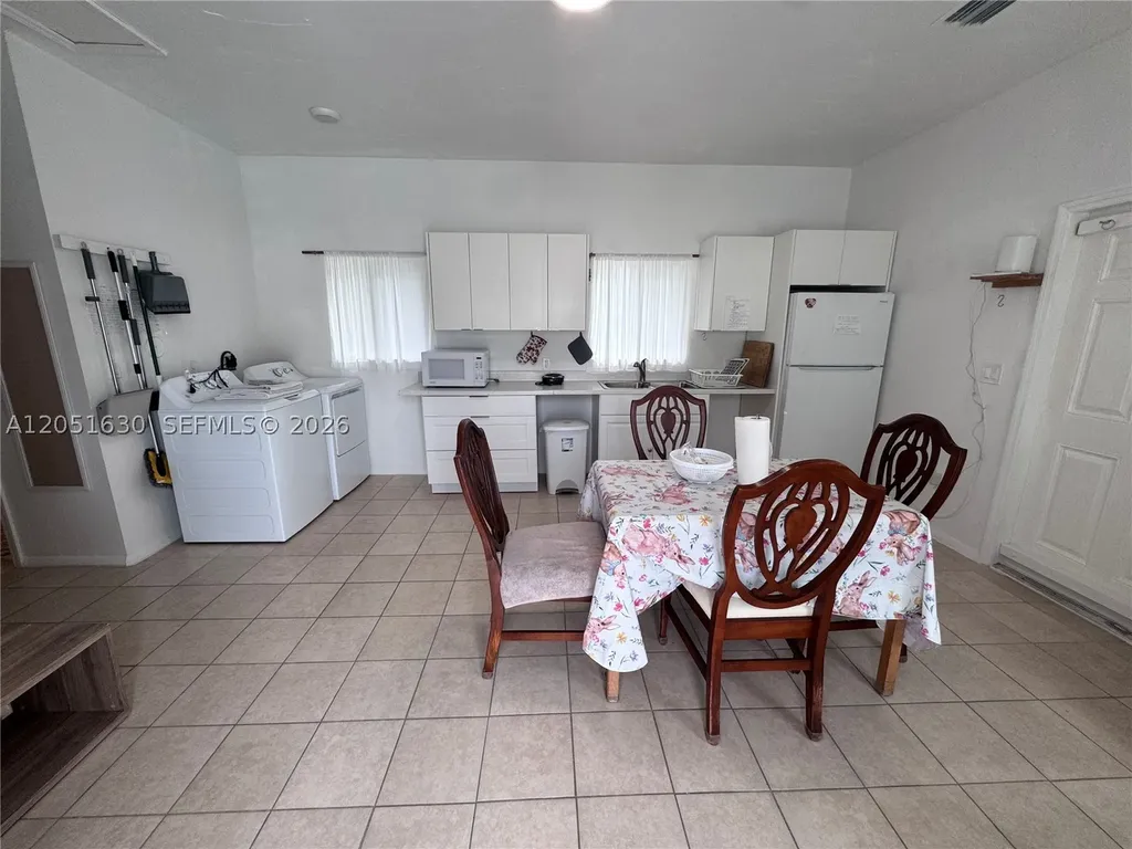 1239 N Victoria Park Road Fort Lauderdale FL 33304
