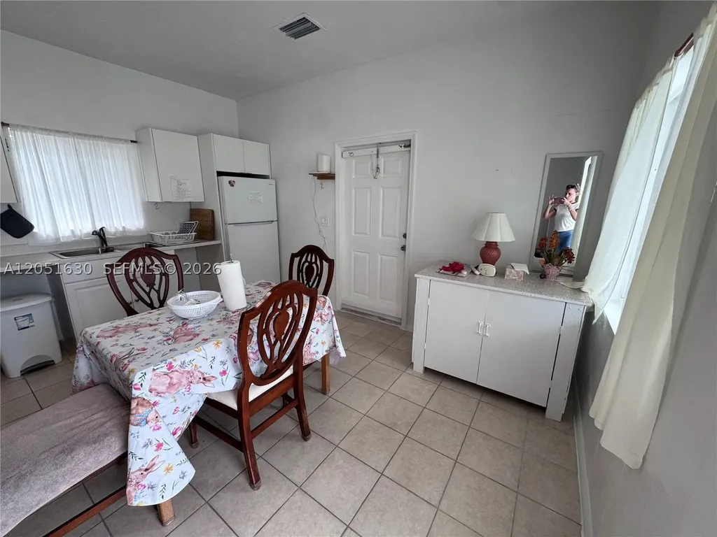 1239 N Victoria Park Road Fort Lauderdale FL 33304