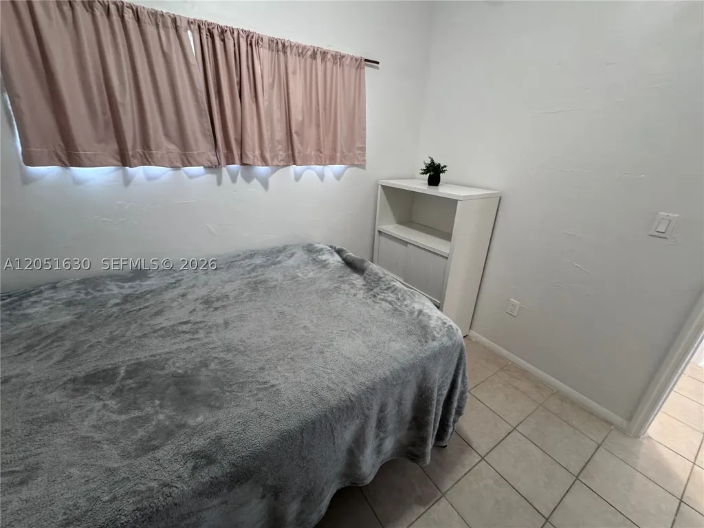 1239 N Victoria Park Road Fort Lauderdale FL 33304
