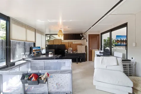 1630 NW 98th Terrace Pembroke Pines FL 33024