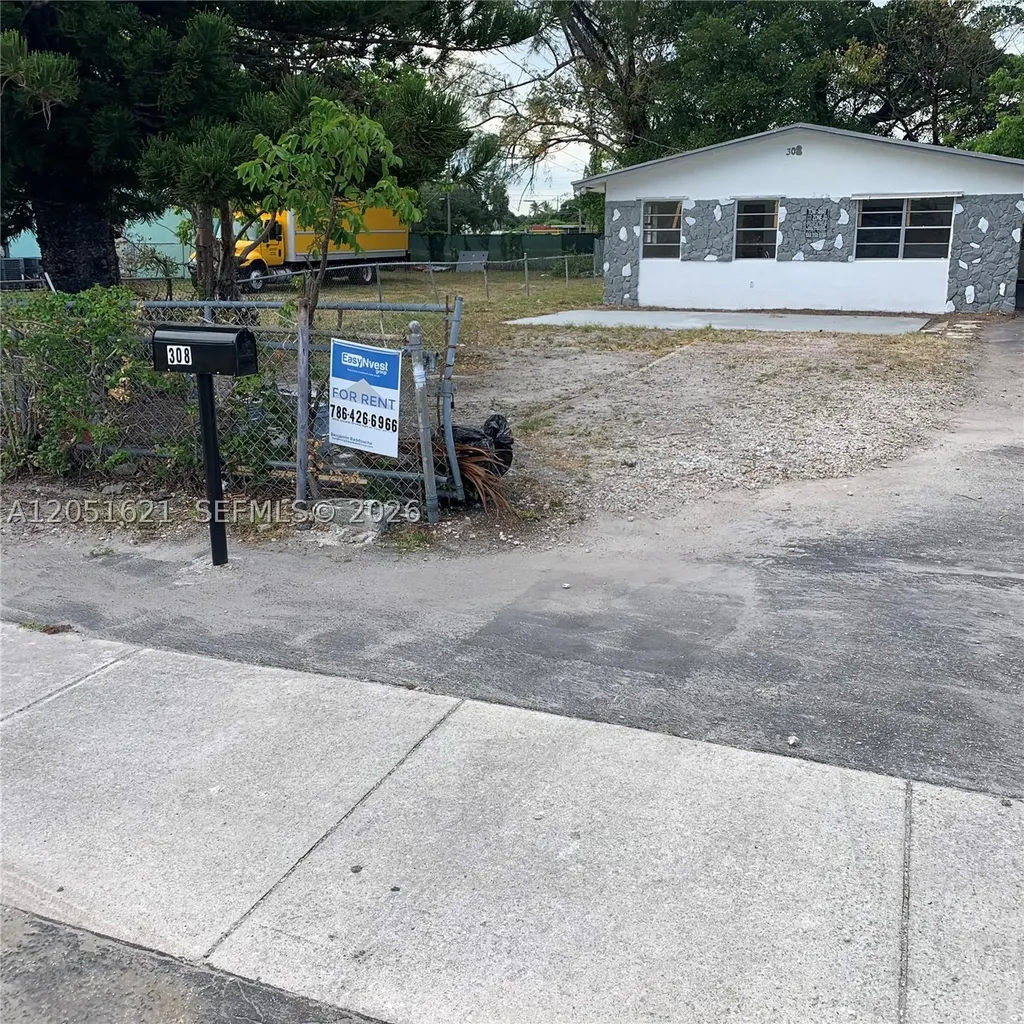 308 NW 9th Street Hallandale Beach FL 33009