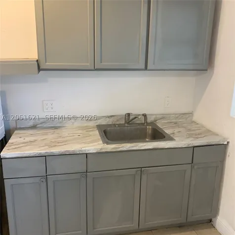 308 NW 9th Street Hallandale Beach FL 33009