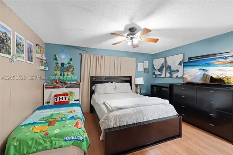 301 SW 86th Avenue Pembroke Pines FL 33025