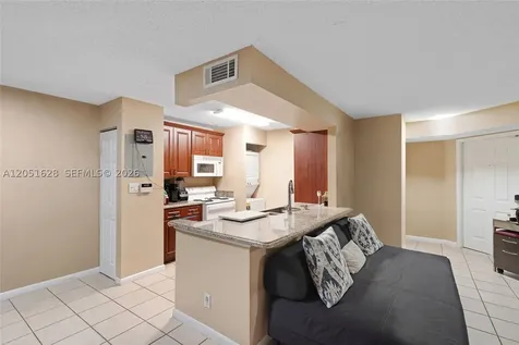 301 SW 86th Avenue Pembroke Pines FL 33025