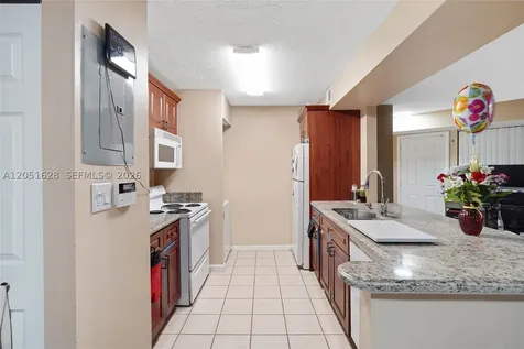 301 SW 86th Avenue Pembroke Pines FL 33025