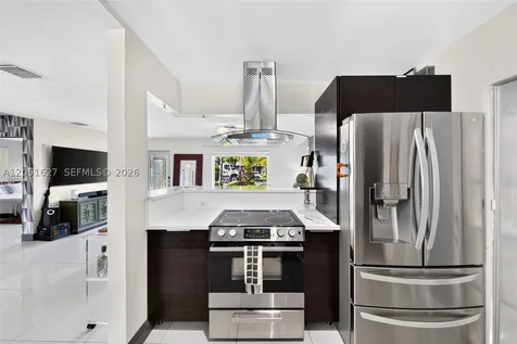 467 NE 129th Street North Miami FL 33161