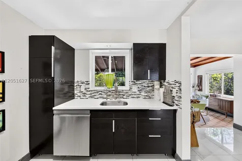 467 NE 129th Street North Miami FL 33161