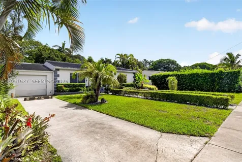 467 NE 129th Street North Miami FL 33161