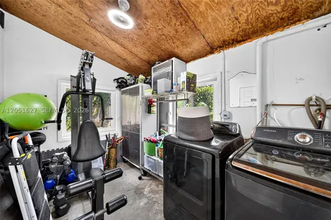 467 NE 129th Street North Miami FL 33161