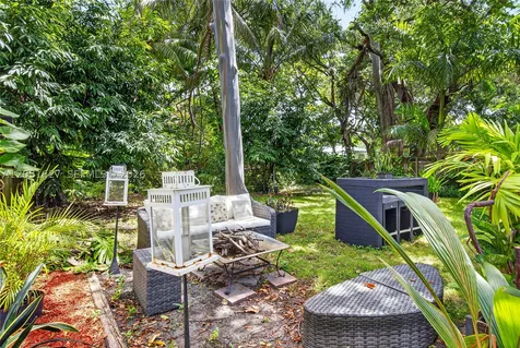 467 NE 129th Street North Miami FL 33161