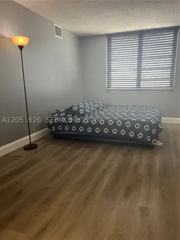 1250 NE 125th Street North Miami FL 33161