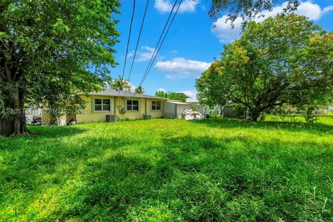 670 NE 130th Street North Miami FL 33161