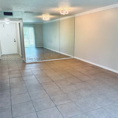 950 Hillcrest Drive Hollywood FL 33021
