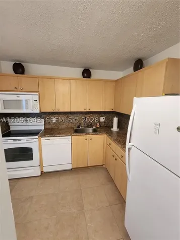 950 Hillcrest Drive Hollywood FL 33021