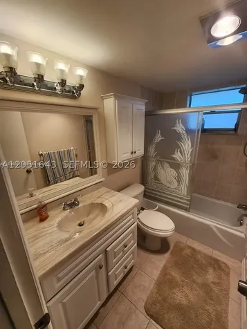 950 Hillcrest Drive Hollywood FL 33021