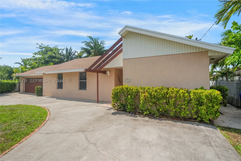 2917 Mckinley Street Hollywood FL 33020