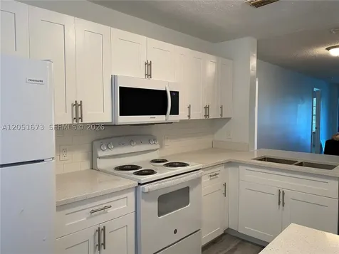 201 Lake Pointe Drive Oakland Park FL 33309