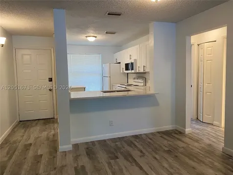201 Lake Pointe Drive Oakland Park FL 33309