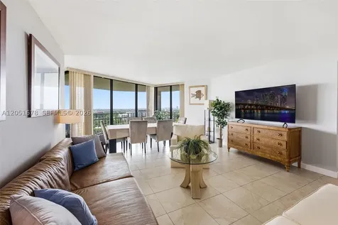 2000 Towerside Terrace Miami FL 33138