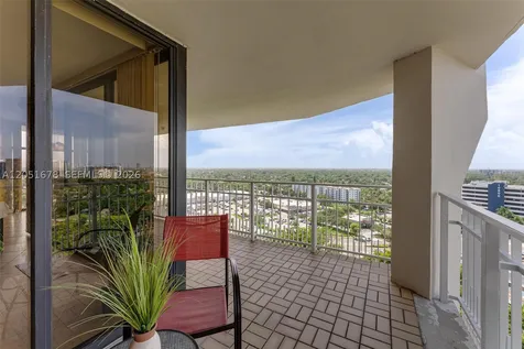 2000 Towerside Terrace Miami FL 33138