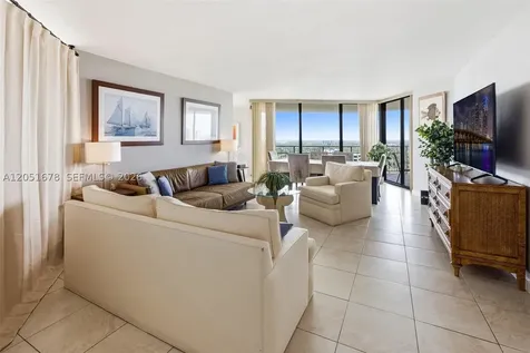 2000 Towerside Terrace Miami FL 33138