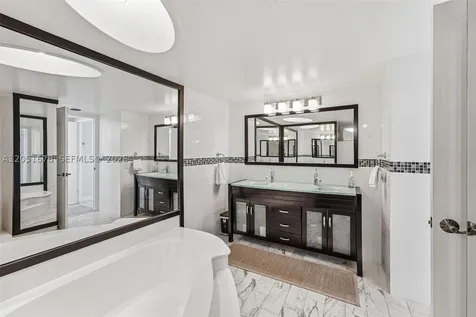 2000 Towerside Terrace Miami FL 33138