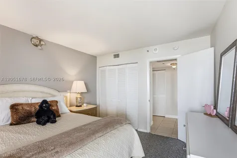 2000 Towerside Terrace Miami FL 33138