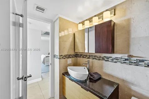 2000 Towerside Terrace Miami FL 33138