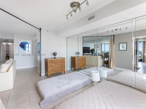 2000 Towerside Terrace Miami FL 33138