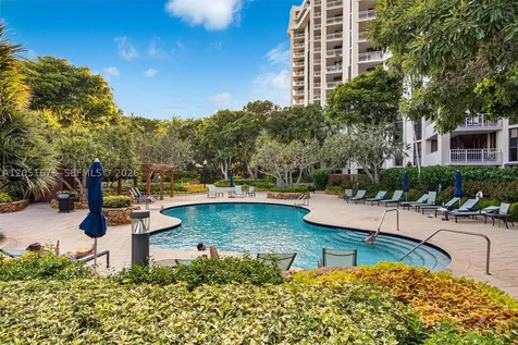 2000 Towerside Terrace Miami FL 33138
