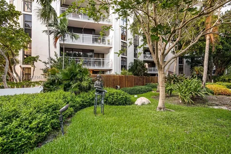 2000 Towerside Terrace Miami FL 33138