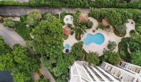 2000 Towerside Terrace Miami FL 33138