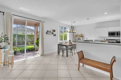 1058 Tupelo Way Weston FL 33327