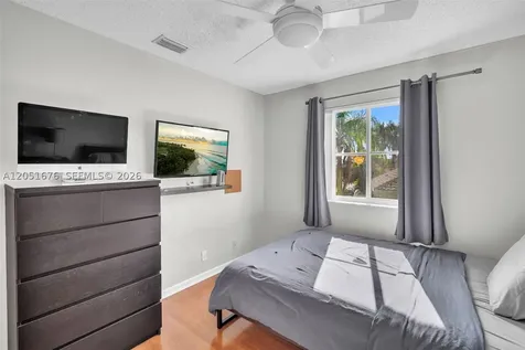 1058 Tupelo Way Weston FL 33327