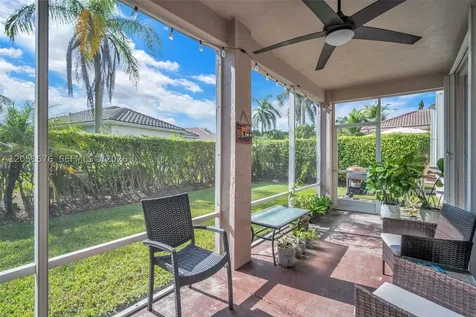 1058 Tupelo Way Weston FL 33327