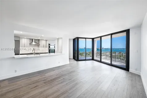 2000 Towerside Terrace Miami FL 33138