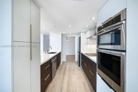 2000 Towerside Terrace Miami FL 33138