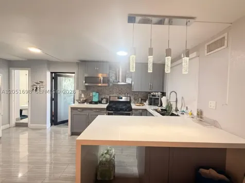 10417 NW 129th Street Hialeah Gardens FL 33018