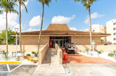 6950 Miami Gardens Drive Hialeah FL 33015