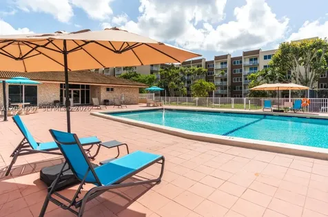 6950 Miami Gardens Drive Hialeah FL 33015