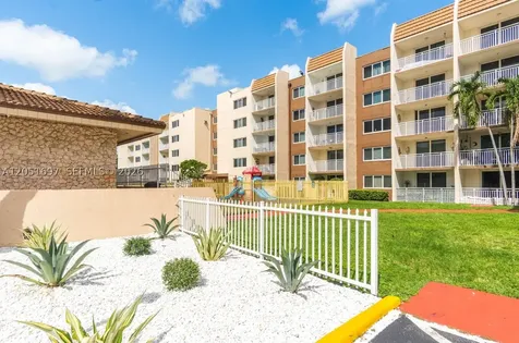 6950 Miami Gardens Drive Hialeah FL 33015