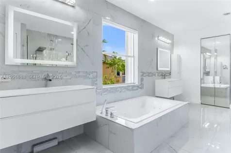 4918 SW 195th Terrace Miramar FL 33029