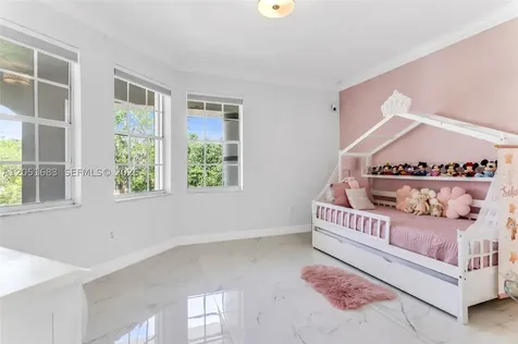 4918 SW 195th Terrace Miramar FL 33029
