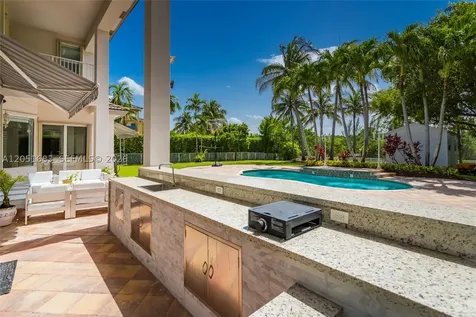 4918 SW 195th Terrace Miramar FL 33029