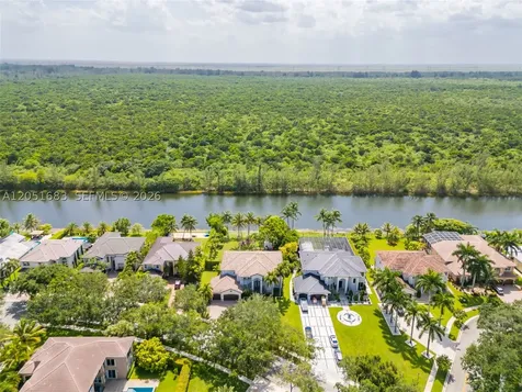 4918 SW 195th Terrace Miramar FL 33029