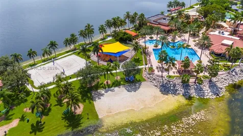 4918 SW 195th Terrace Miramar FL 33029