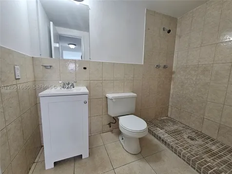3610 NW 21st Street Lauderdale Lakes FL 33311