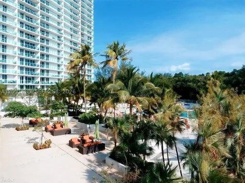 100 Bayview Drive Sunny Isles Beach FL 33160