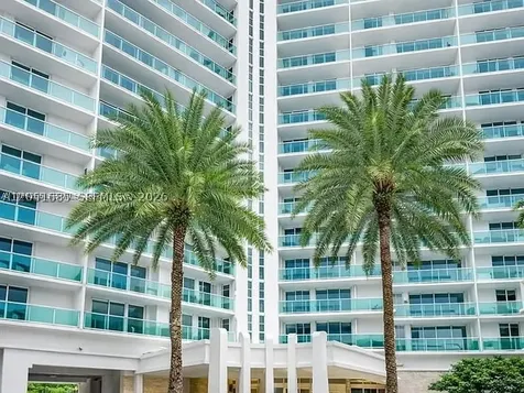 100 Bayview Drive Sunny Isles Beach FL 33160