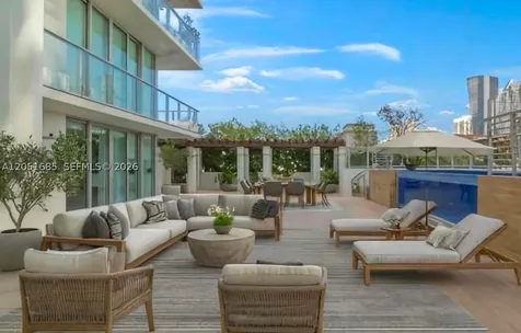 100 Bayview Drive Sunny Isles Beach FL 33160